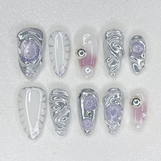 Silver Lavender Aura